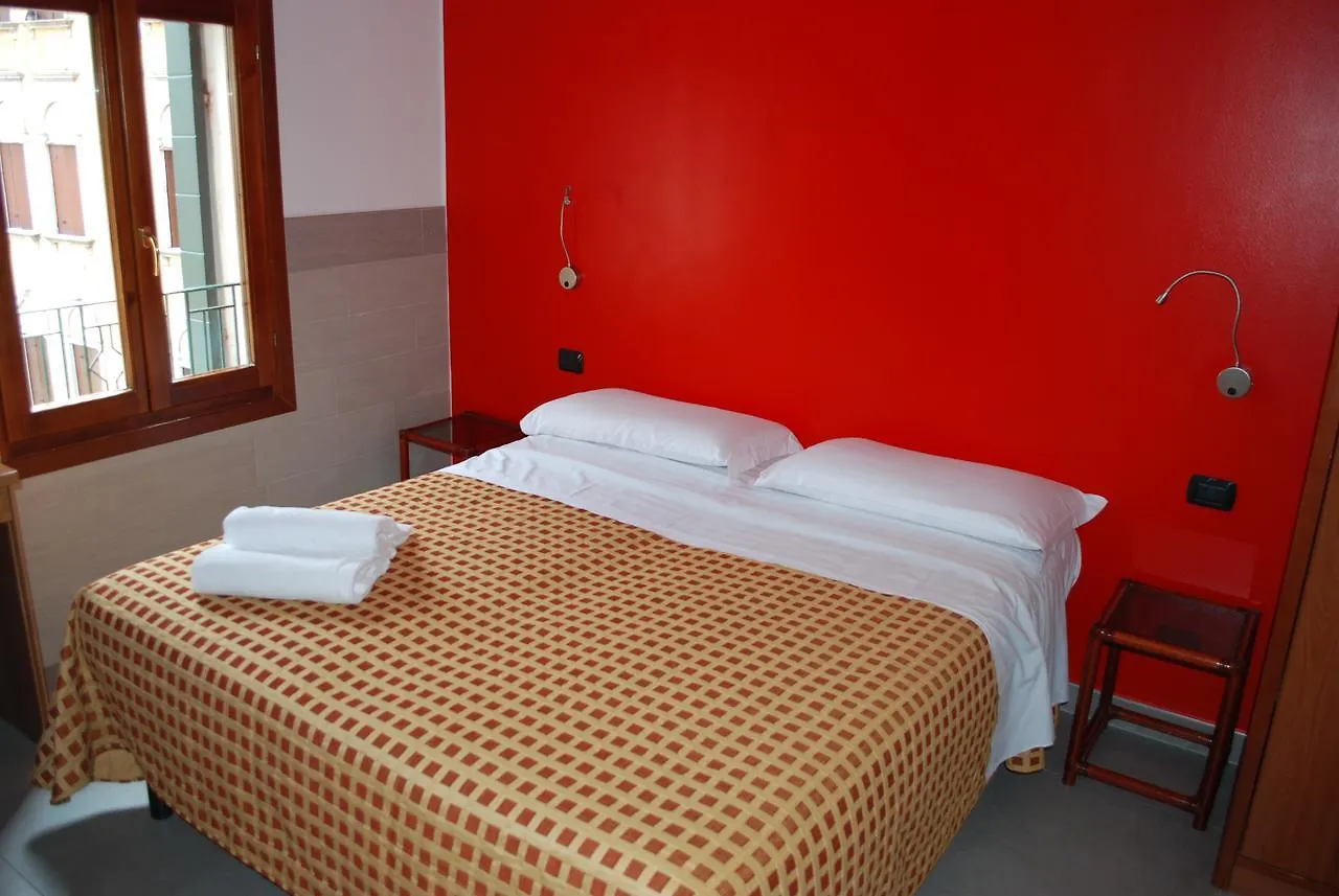 Hotel San Geremia Benátky 2*,  Itálie