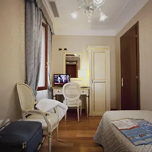 Отель Ca' D'oro - Wenice Deep Culture, Венеция